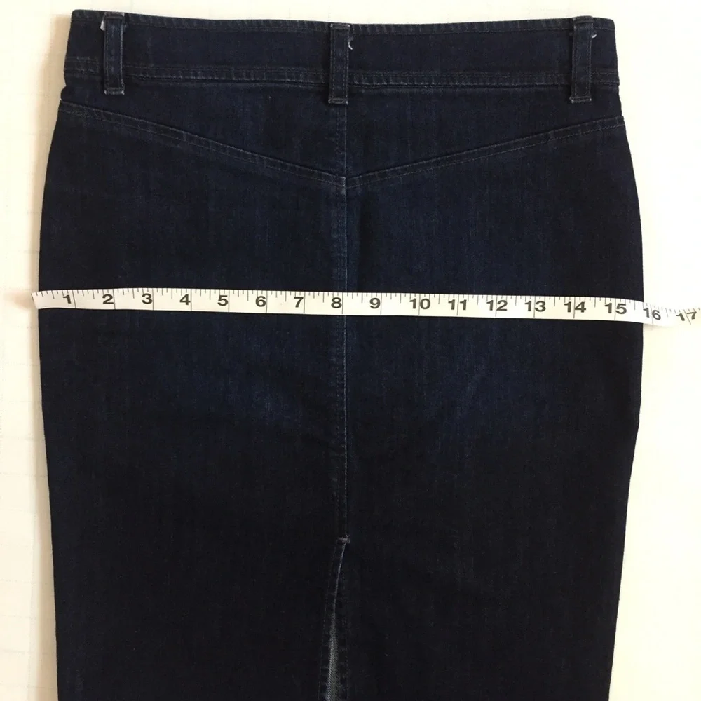 Vintage Uniqlo Slim Fit Slit Back Stretch Skirt 27